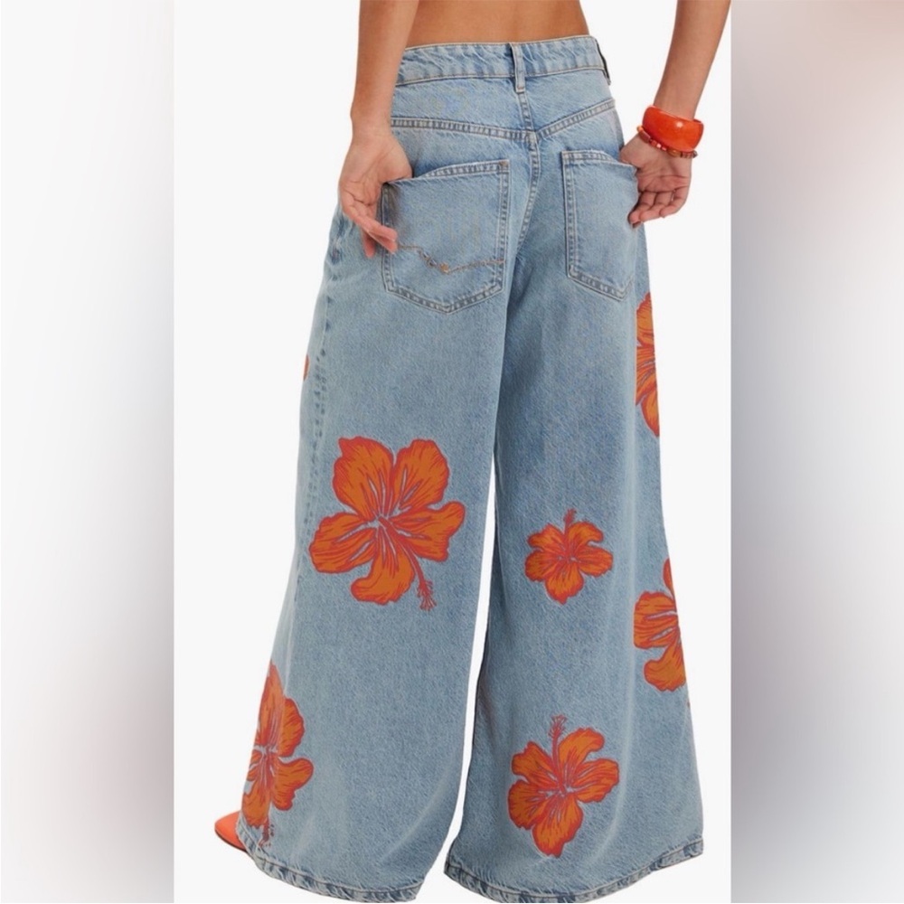 NWT We The Free Palisades Flower Power Wide Leg Jeans Size 30 - Picture 3 of 7